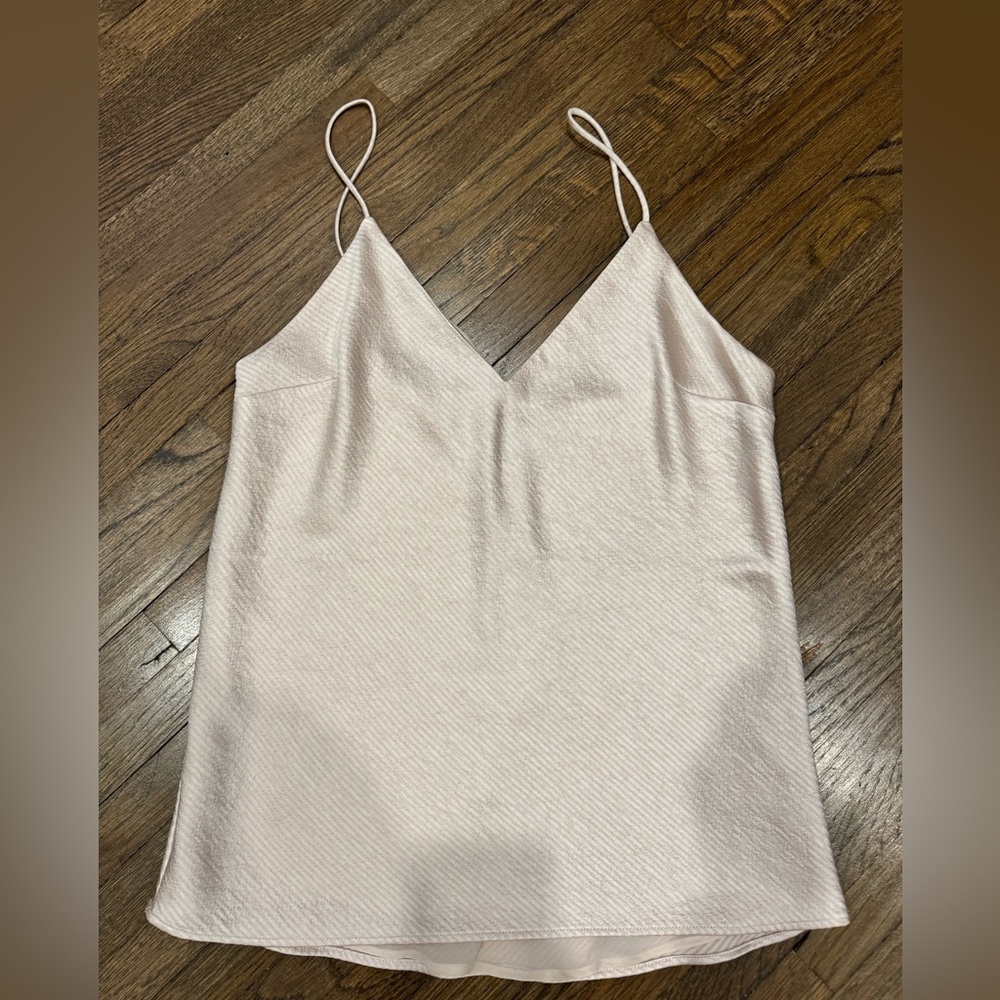 NWT Express V Neck Downtown Cami XS Light Pink